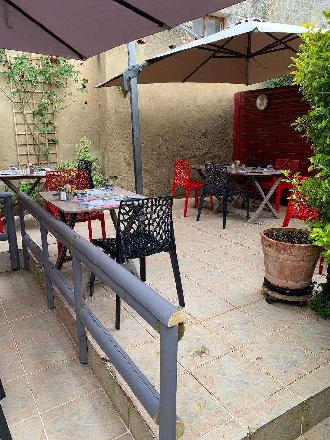 Hotel Restaurant De L'Union Мирамбо Екстериор снимка